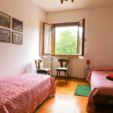 Polcenigo,aviano,spotless Apartment